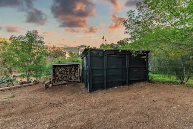 2951 Anaheim St, Escondido, CA 92025