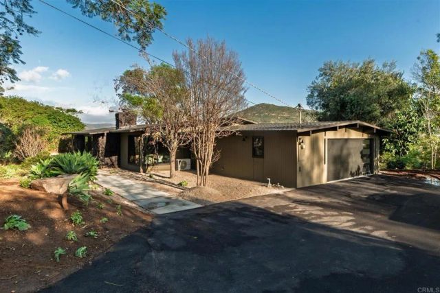 2951 Anaheim St, Escondido, CA 92025