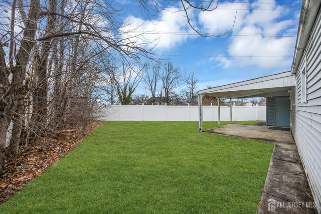 120 Winthrop Road, Edison, NJ 08817