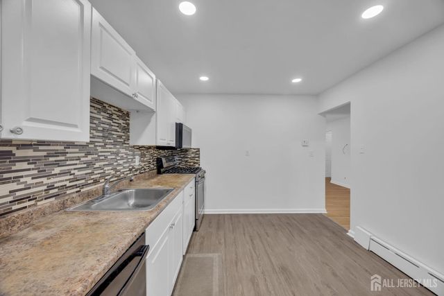 120 Winthrop Road, Edison, NJ 08817