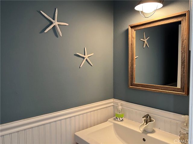 665 The Village, Redondo Beach, CA 90277