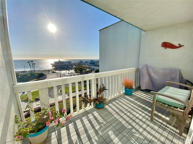 665 The Village, Redondo Beach, CA 90277
