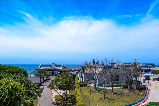 665 The Village, Redondo Beach, CA 90277
