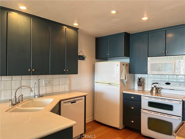 665 The Village, Redondo Beach, CA 90277