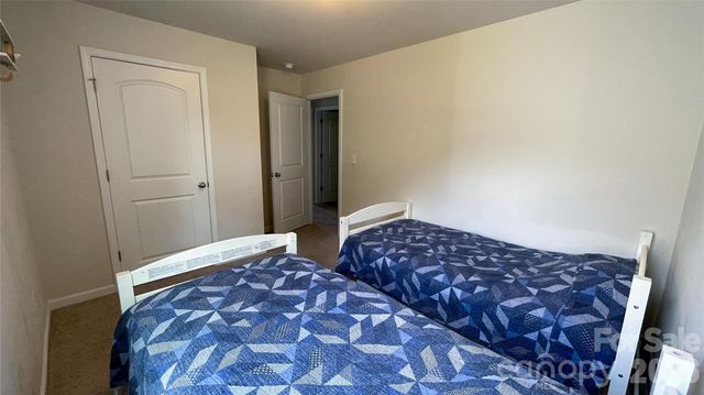 1563 Catskill Way, Newton, NC 28658