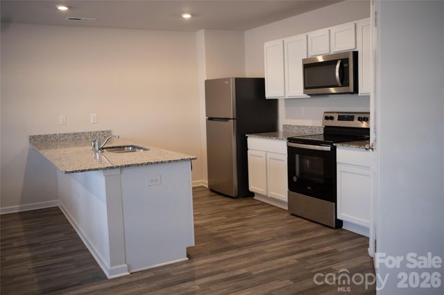 1563 Catskill Way, Newton, NC 28658
