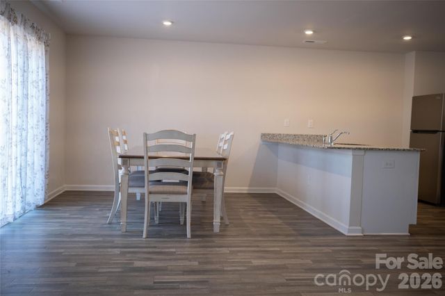 1563 Catskill Way, Newton, NC 28658