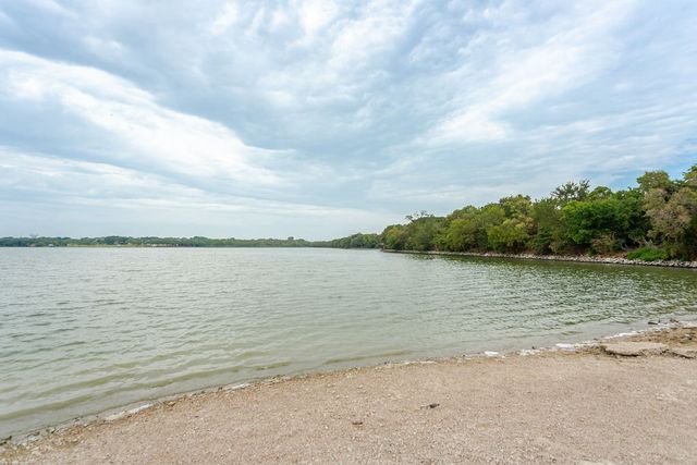 3816 Lochwood Drive, Rowlett, TX 75088