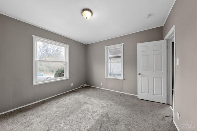 395 Purcell Avenue, Cincinnati, OH 45205