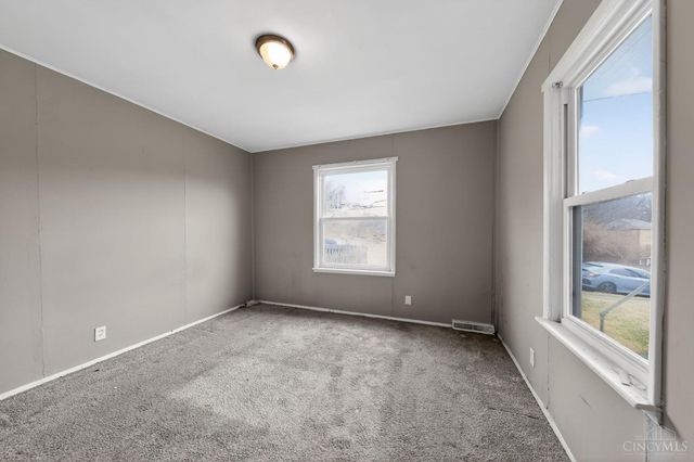 395 Purcell Avenue, Cincinnati, OH 45205