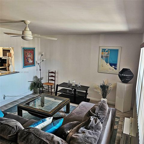 275 Farnham L 275, Deerfield Beach, FL 33442