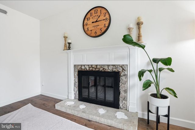 83 DEWSBURY LN, Quakertown, PA 18951