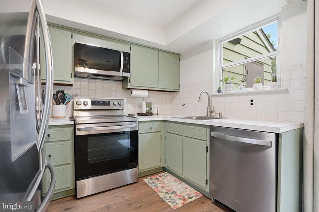 83 DEWSBURY LN, Quakertown, PA 18951