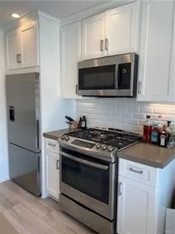 75 18th, Hermosa Beach, CA 90254