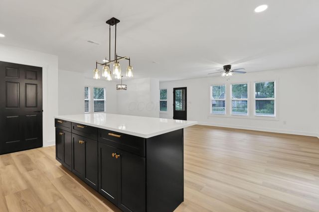 13464 Forest Road NE, Thornville, OH 43076