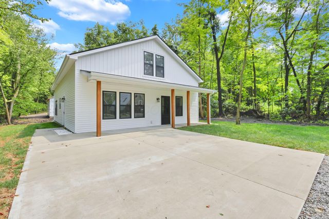 13464 Forest Road NE, Thornville, OH 43076