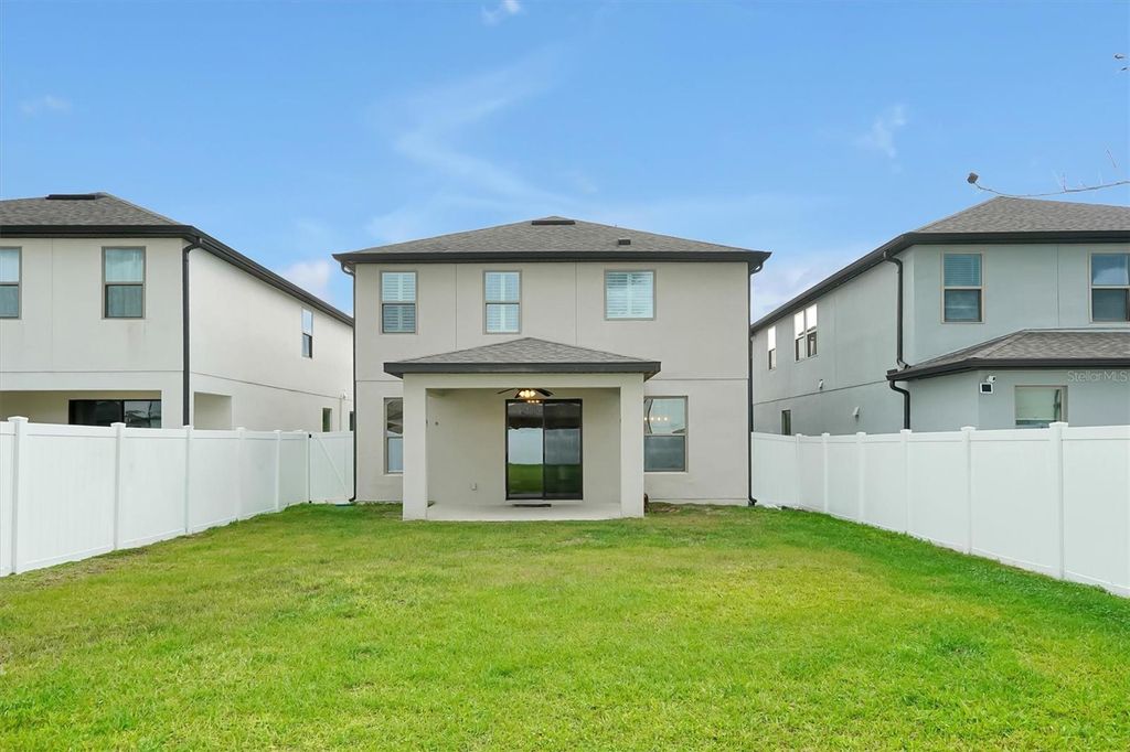 Image 2 of property listing at 9872 AUREA MOSS LANE, Orlando, FL 32832