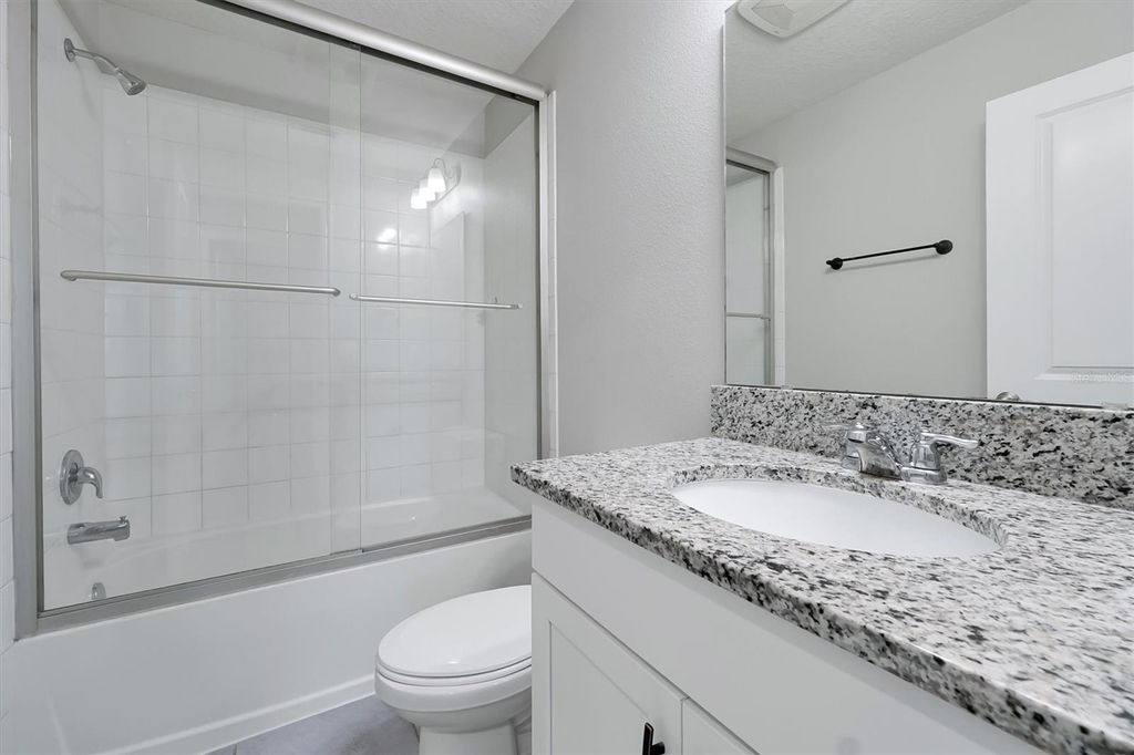 Image 25 of property listing at 9872 AUREA MOSS LANE, Orlando, FL 32832