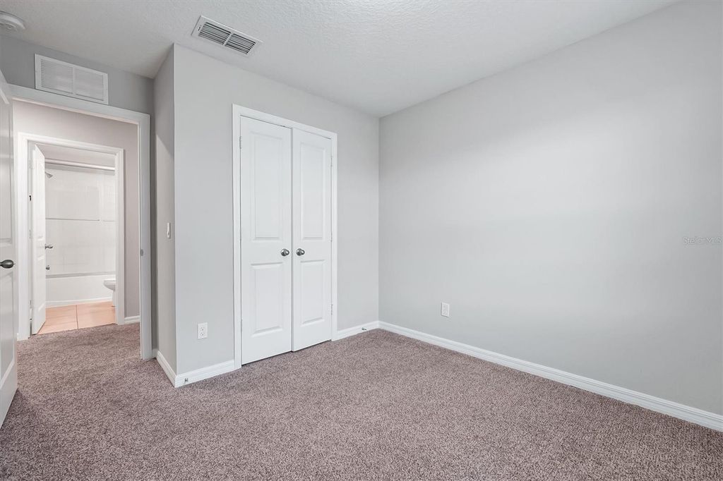 Image 26 of property listing at 9872 AUREA MOSS LANE, Orlando, FL 32832