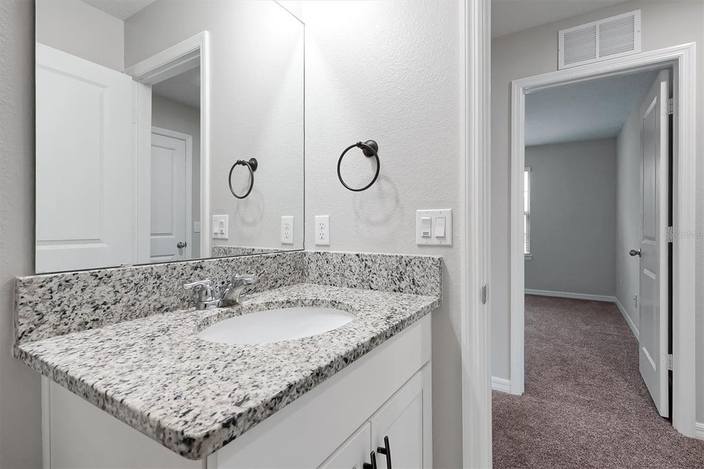 Image 28 of property listing at 9872 AUREA MOSS LANE, Orlando, FL 32832
