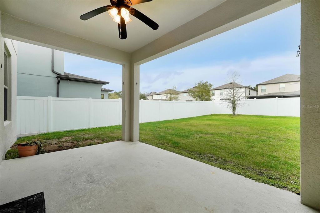 Image 30 of property listing at 9872 AUREA MOSS LANE, Orlando, FL 32832