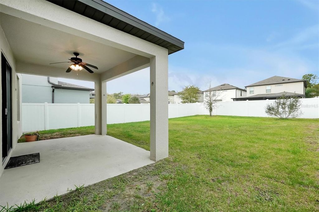 Image 31 of property listing at 9872 AUREA MOSS LANE, Orlando, FL 32832
