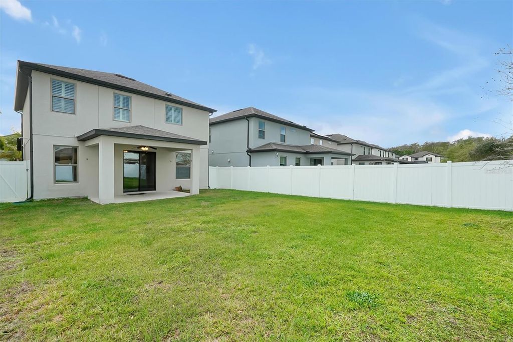 Image 32 of property listing at 9872 AUREA MOSS LANE, Orlando, FL 32832