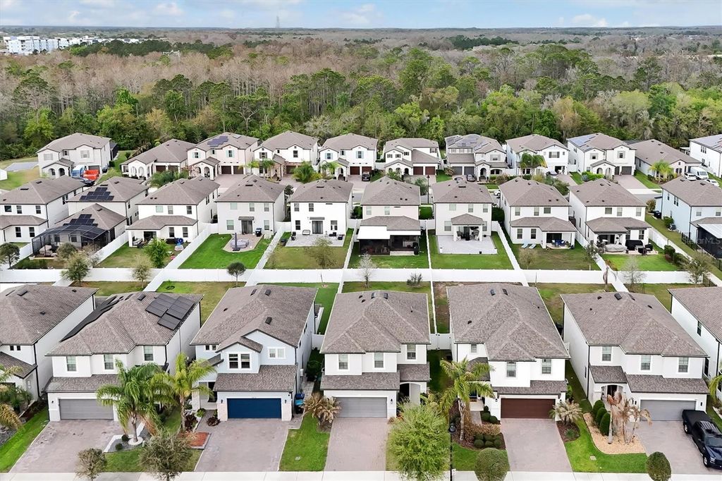Image 34 of property listing at 9872 AUREA MOSS LANE, Orlando, FL 32832