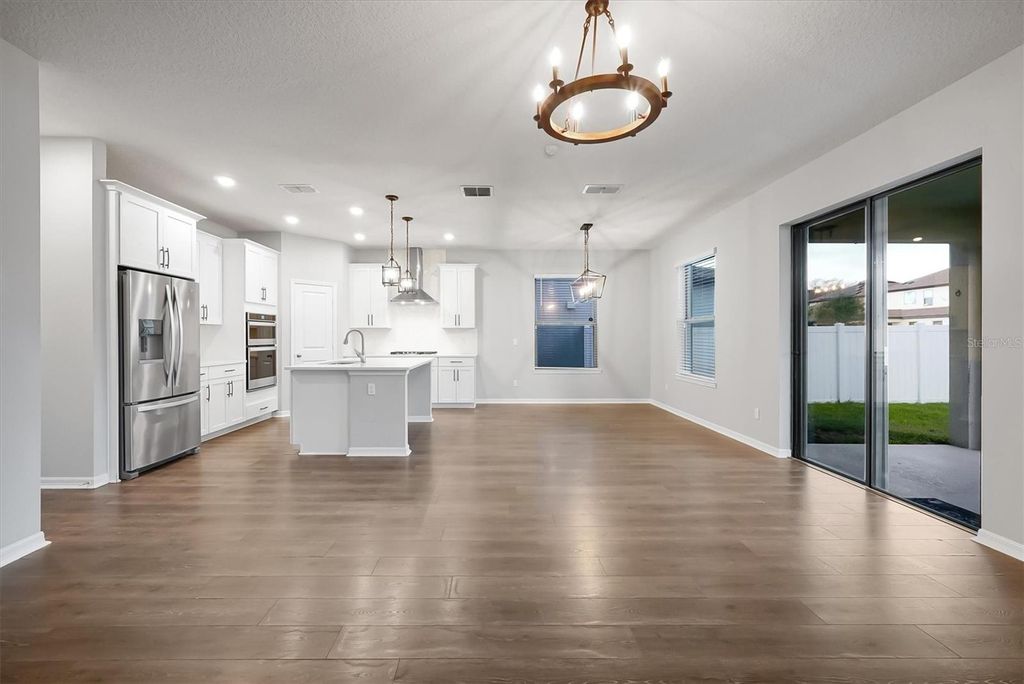 Image 6 of property listing at 9872 AUREA MOSS LANE, Orlando, FL 32832
