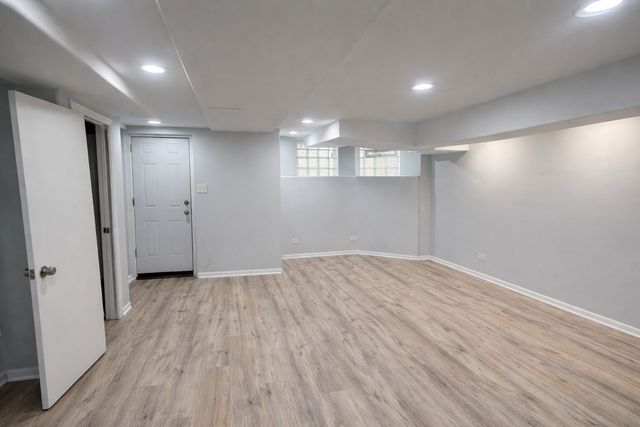 4937 S Prairie Avenue, Chicago, IL 60615