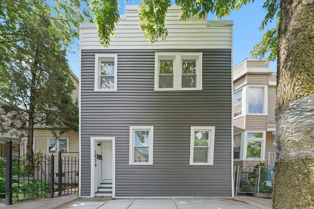 3575 W DICKENS Avenue, Chicago, IL 60647