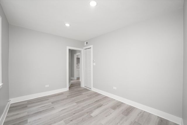 3575 W DICKENS Avenue, Chicago, IL 60647