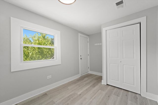 3575 W DICKENS Avenue, Chicago, IL 60647
