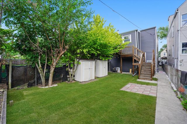 3575 W DICKENS Avenue, Chicago, IL 60647