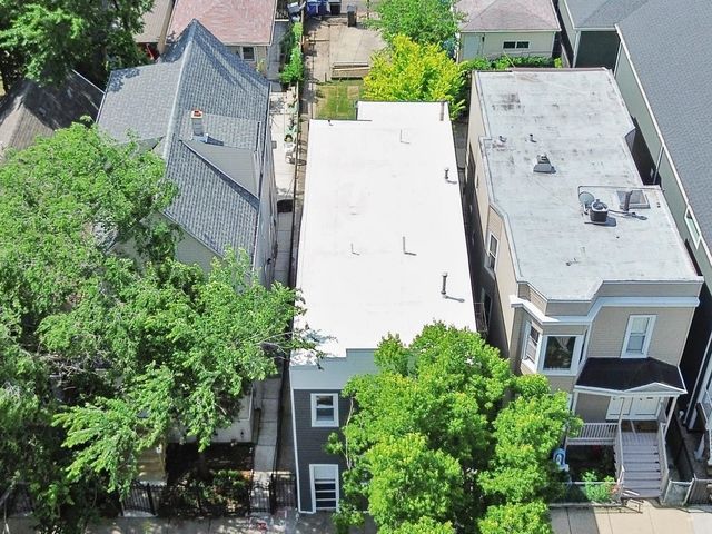 3575 W DICKENS Avenue, Chicago, IL 60647