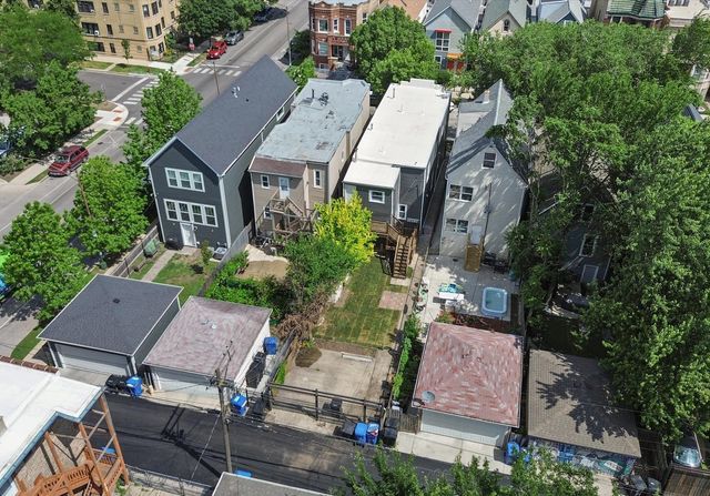 3575 W DICKENS Avenue, Chicago, IL 60647
