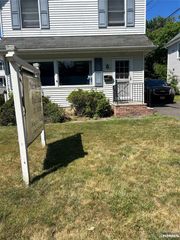 14 Elm, Harrington Park, NJ 07640