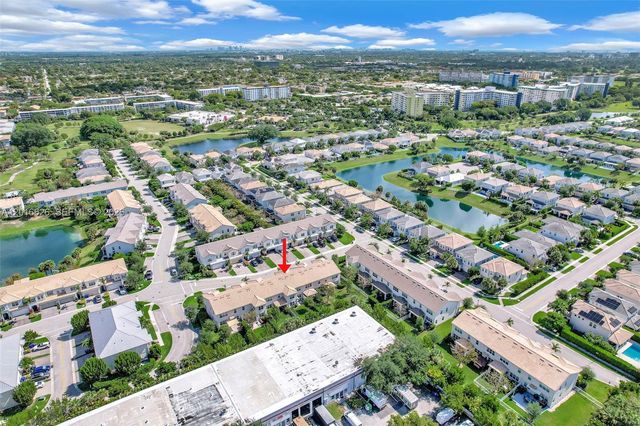 4774 Eucalyptus Dr, Hollywood, FL 33021