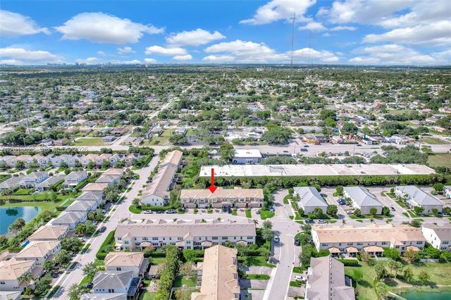4774 Eucalyptus Dr, Hollywood, FL 33021