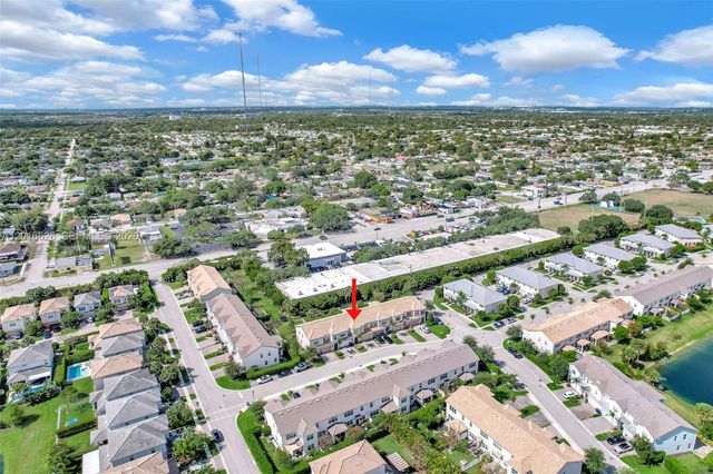4774 Eucalyptus Dr, Hollywood, FL 33021