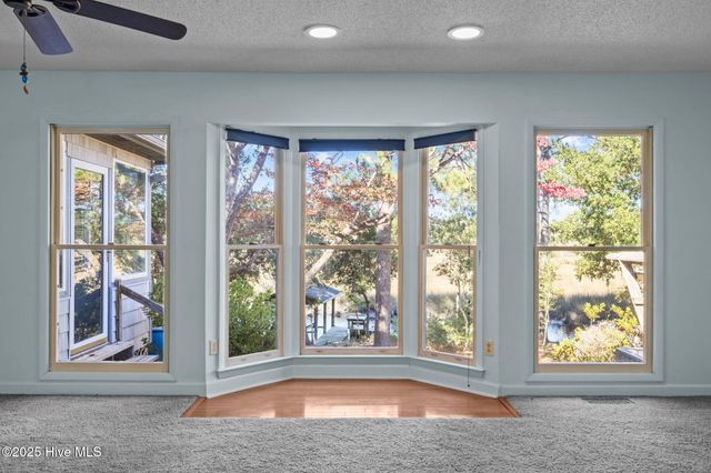 115 Apollo Drive, Cape Carteret, NC 28584