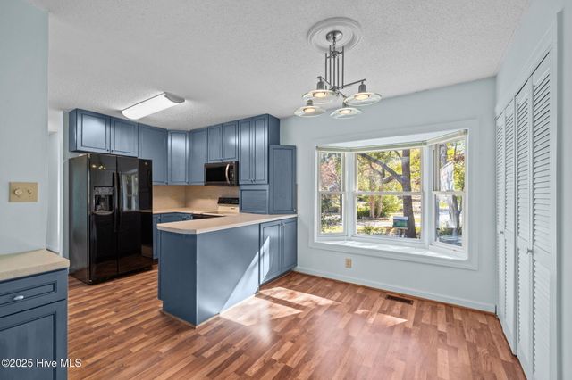 115 Apollo Drive, Cape Carteret, NC 28584