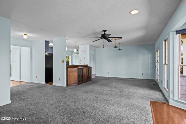 115 Apollo Drive, Cape Carteret, NC 28584