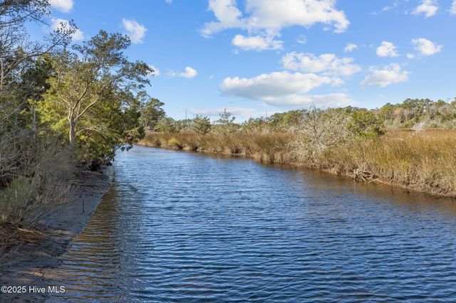 115 Apollo Drive, Cape Carteret, NC 28584