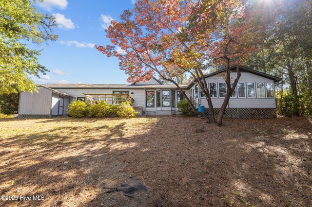 115 Apollo Drive, Cape Carteret, NC 28584