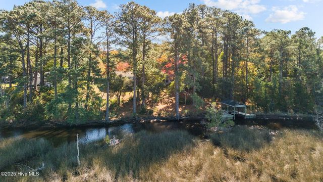 115 Apollo Drive, Cape Carteret, NC 28584