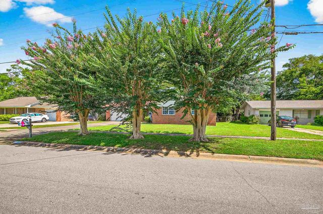 4220 La Borde Ln, Pensacola, FL 32514