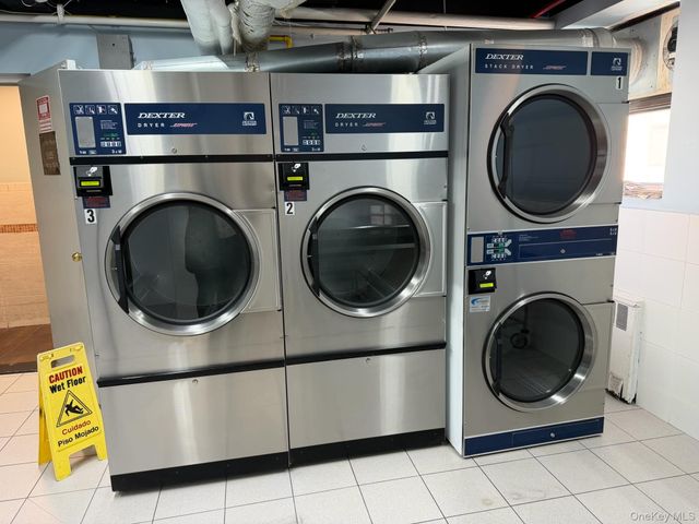 209-39 23 Ave 4K, Bayside, NY 11360