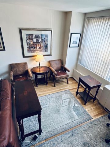 209-39 23 Ave 4K, Bayside, NY 11360