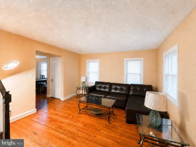 3229 12TH PL SE, Washington, DC 20032